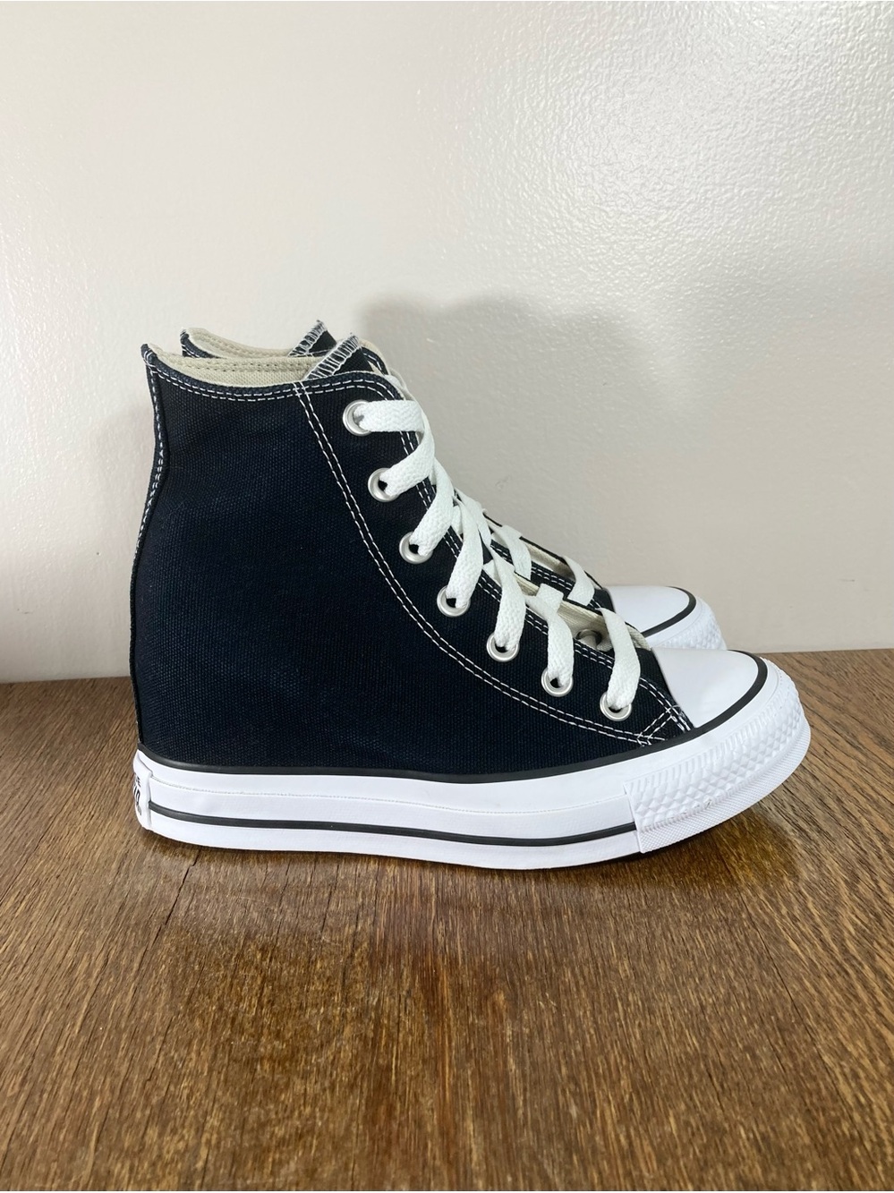 Converse CTAS Wedge Platform High Top Sneaker Women’s Size 7 Black